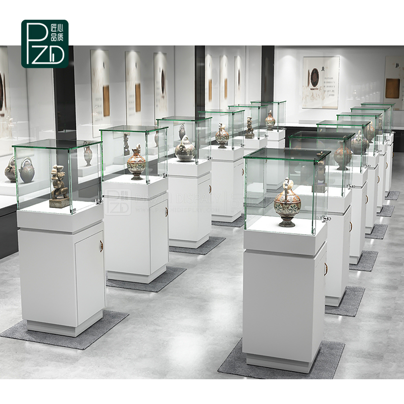 Customized white museum glass showcases
