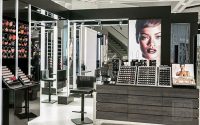 Small cosmetic shop interior design and decoration